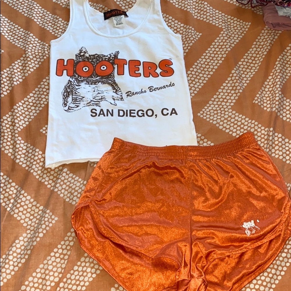 Hooters Costume